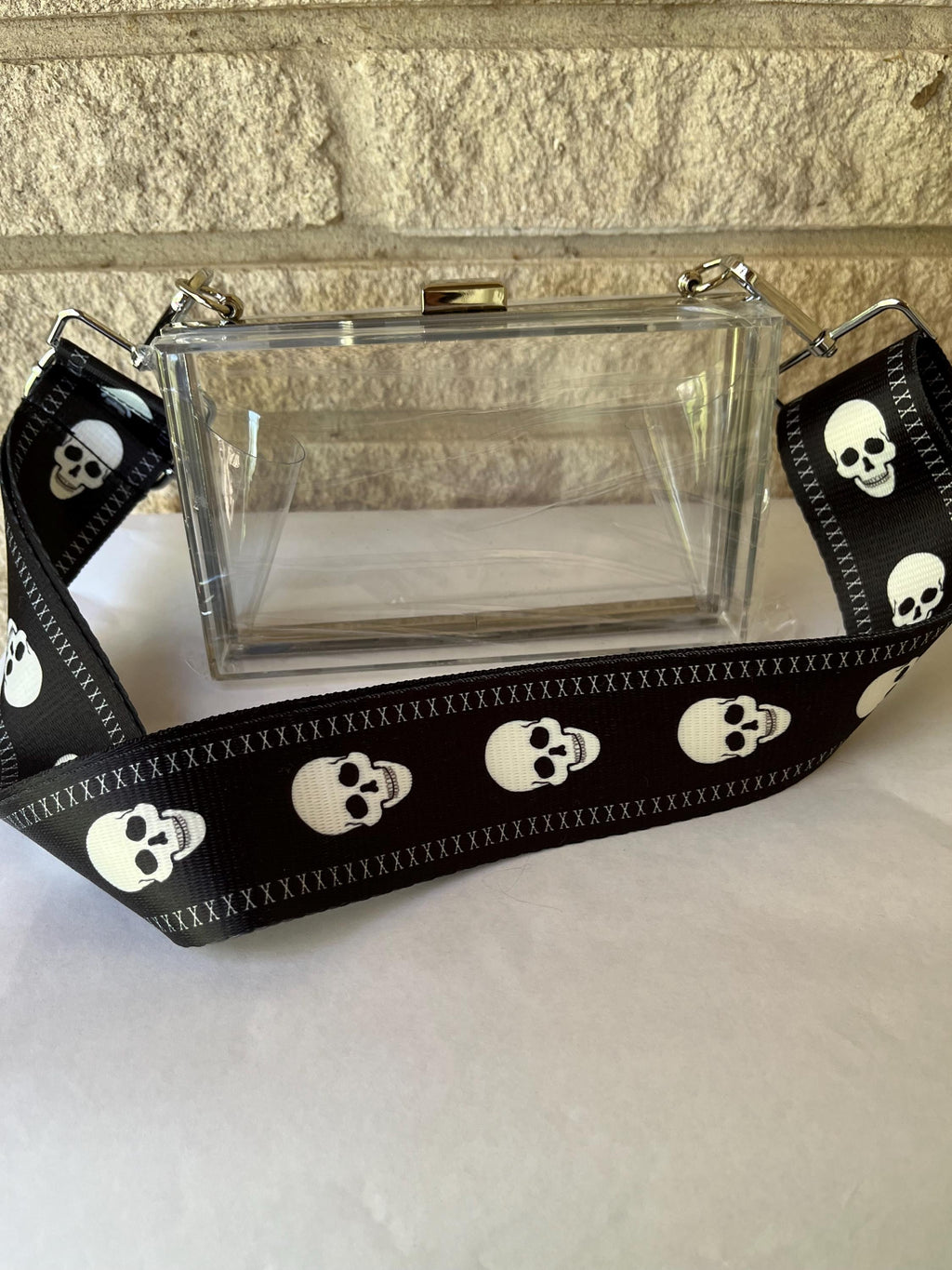 Clear Stadium Purse with Stripe Strap – Stylish Crossbody Bag for Concerts, Sports & Festivals